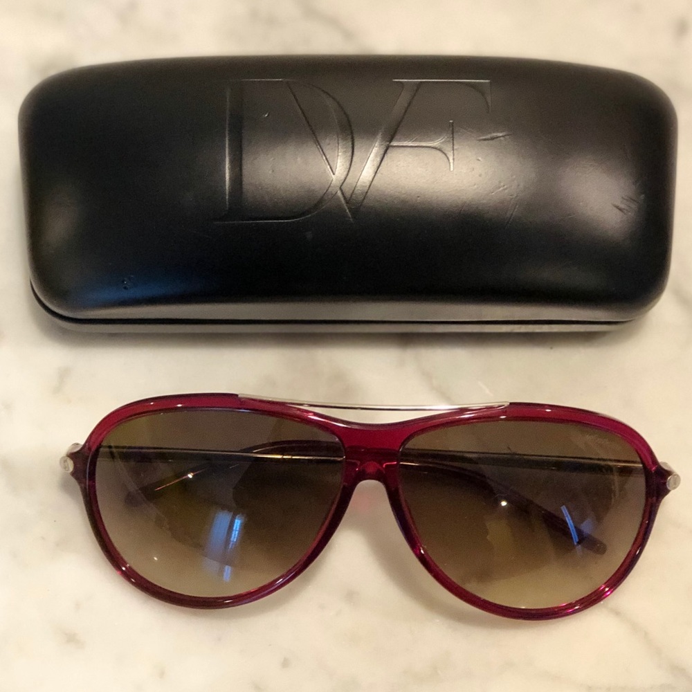 Aviator-Style Diane von Furstenberg Sunglasses